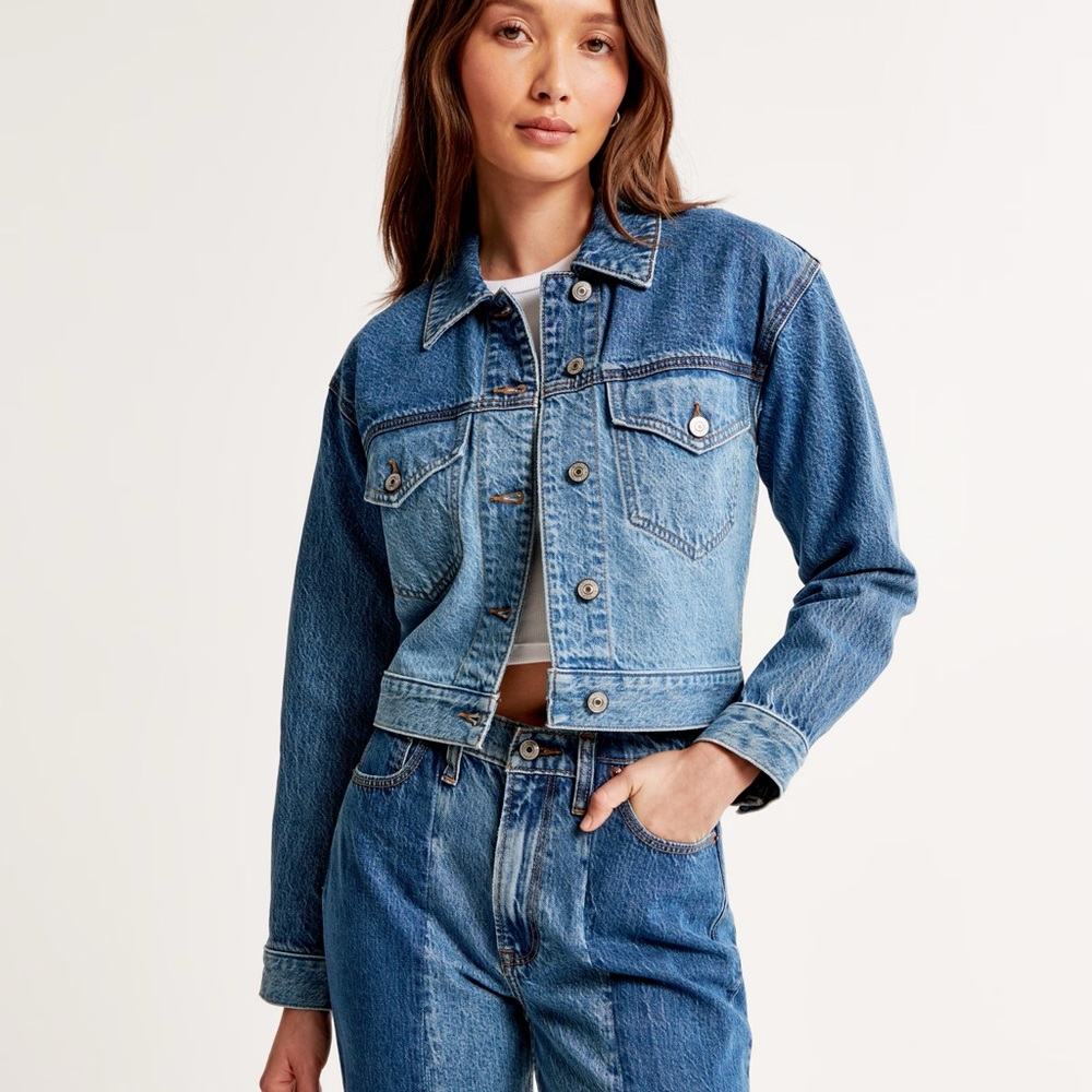 Abercrombie & Fitch Blue Denim Jacket NWT